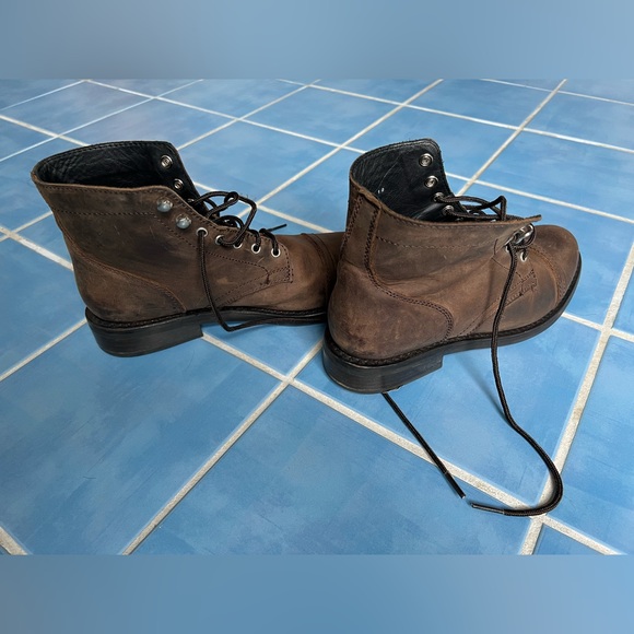 Leather Thursday Boots - Picture 10 of 11